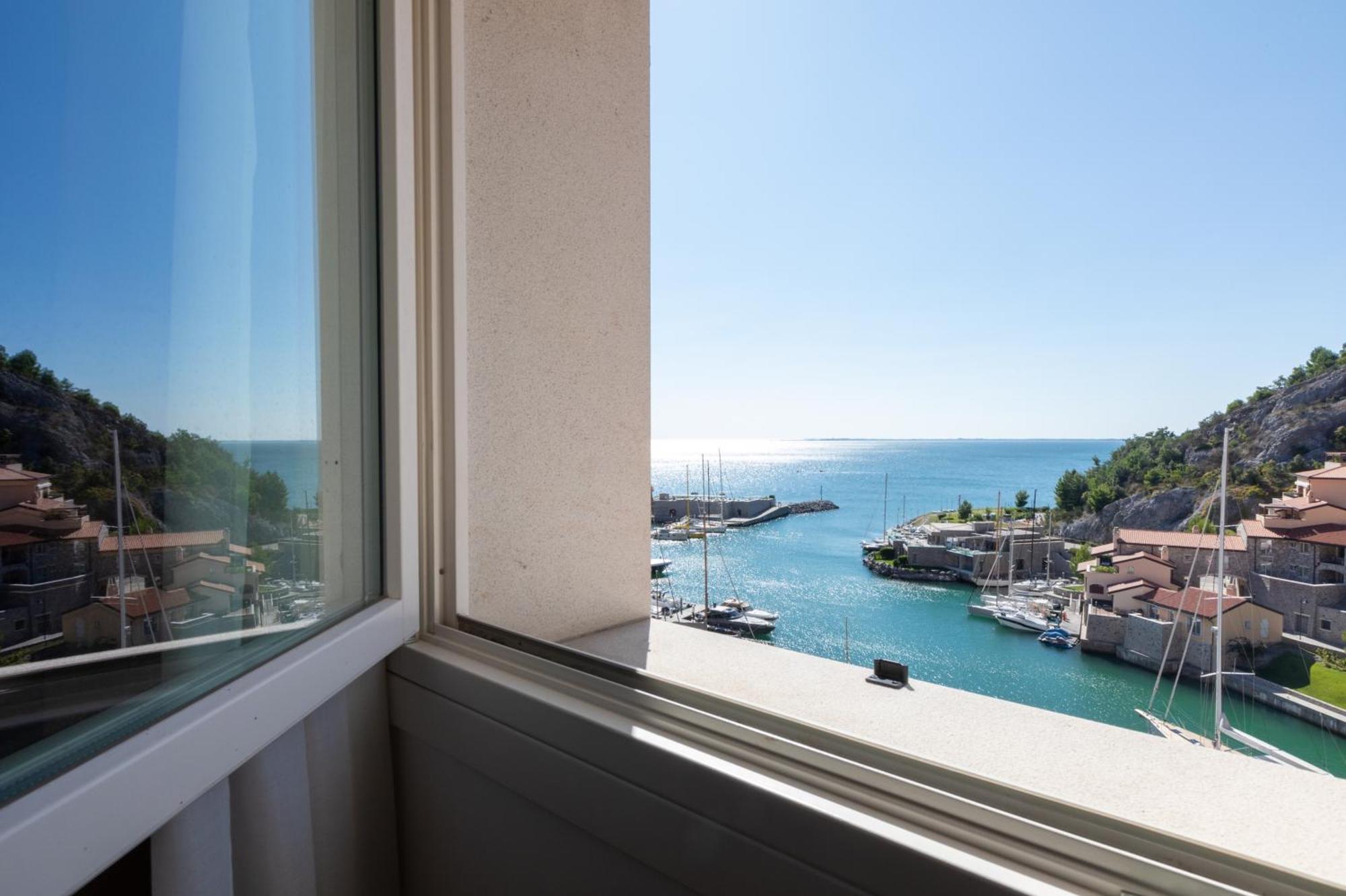 Portopiccolo Avolare Apartments In Borgo - Beach Included Sistiana Eksteriør billede